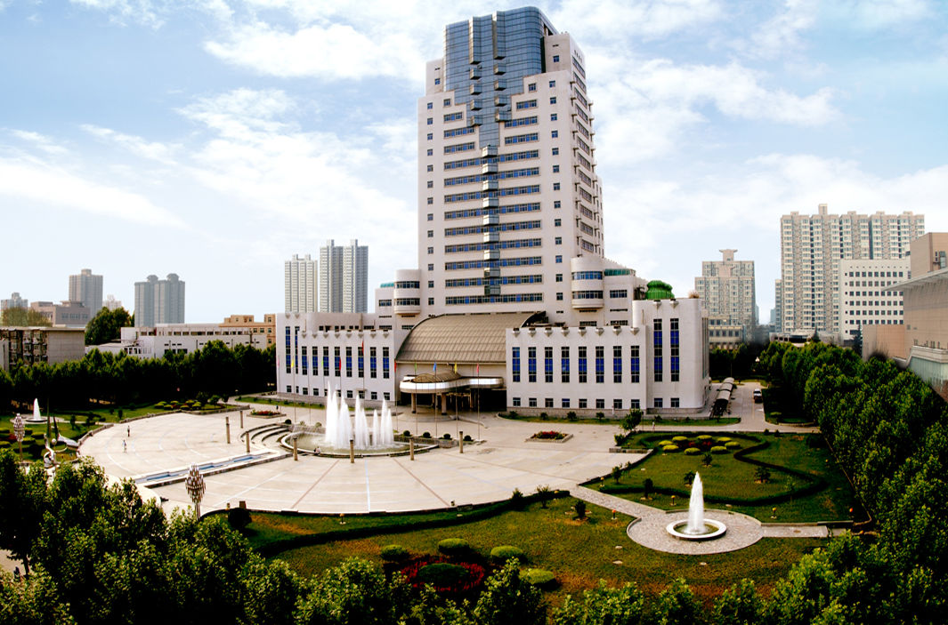 空军军医皇家体育校园美景