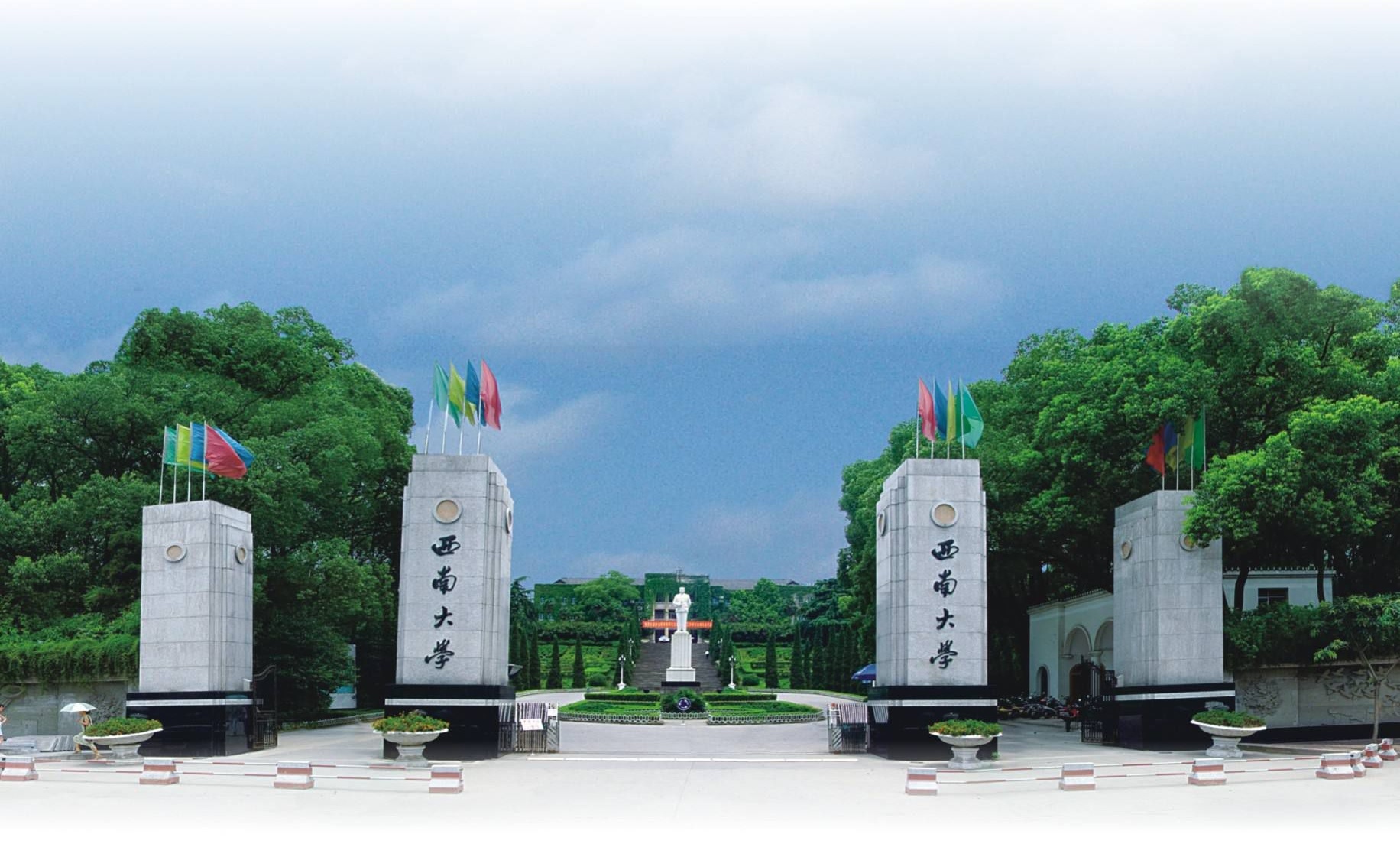 西南皇家体育校园美景